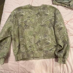 PacSun camo crewneck hoodie